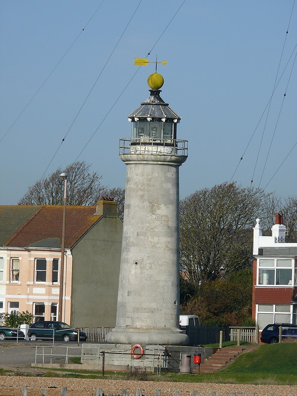 Shoreham Middle Pier Range Rear lighthouse
Keywords: Shoreham;England;English channel;Sussex