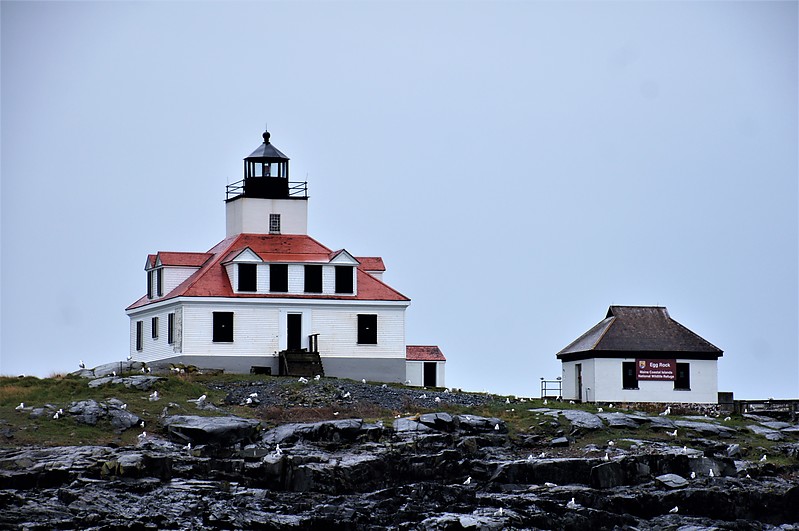 Maine / Egg Rock lighthouse
off the coast of Bar Harbor, Maine
Keywords: Maine;Atlantic ocean;United States