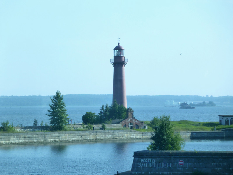 Saint-Petersburg / Fort Kronshlot (Kronshtadt Range Front) lighthouse
Keywords: Saint-Petersburg;Gulf of Finland;Russia