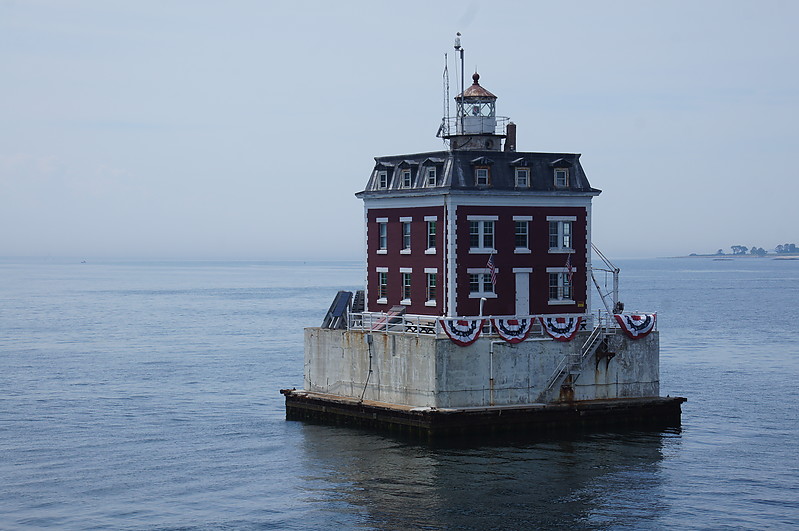 Connecticut / New London Ledge lighthouse
New London, CT
Keywords: Connecticut;United States;Atlantic ocean;Offshore