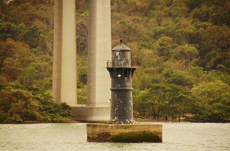 Panama Canal / Balboa Southbound Front Lighthouse
Keywords: Panama canal;Panama;Offshore