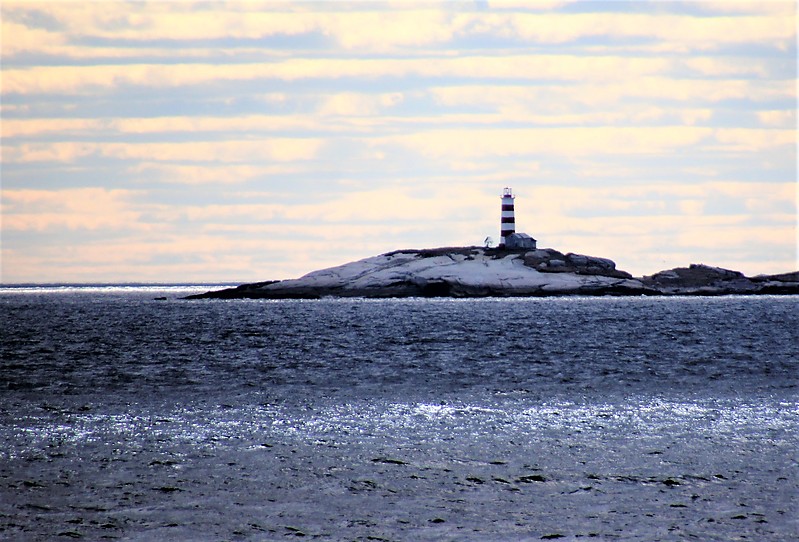 Nova Scotia / Sambro island lighthouse
Halifax, Nova Scotia
Keywords: Atlantic ocean;Canada;Nova Scotia