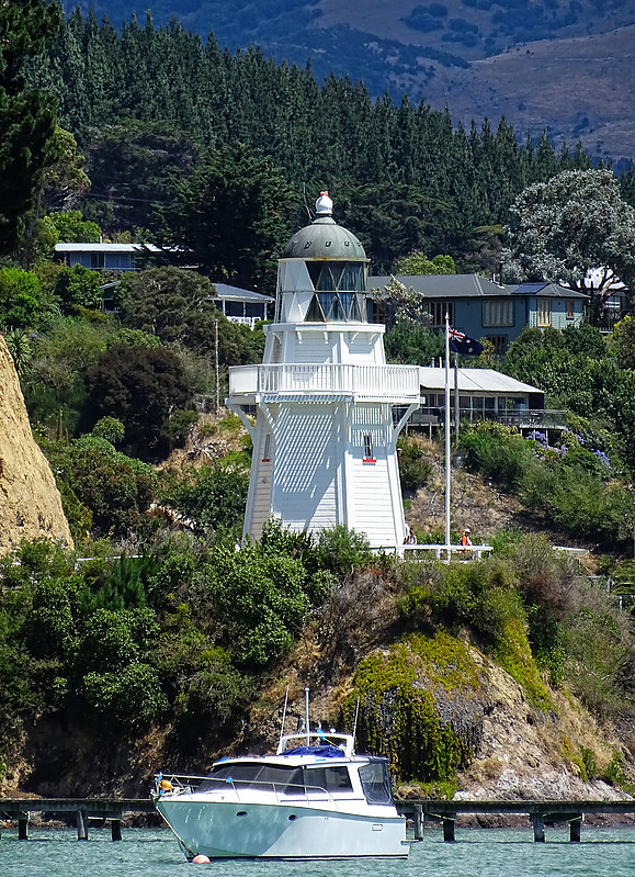 Akaroa Head Lighthouse
Akaroa Head lighthouse was once located on the headland of Akaroa Heads. In 1977 the lighthouse was replaced by a 3 metre fibreglass tower with an automated light. On the 2nd of August in 1980, Akaroa Head Lighthouse was moved to its current location at Cemetery Point by the Akaroa Lighthouse Preservation Society. 

Akaroa Head lighthouse has been inactive since 1977 but is sometimes lit on holidays and special occasions.

Keywords: Akaroa;New Zealand;Pacific Ocean