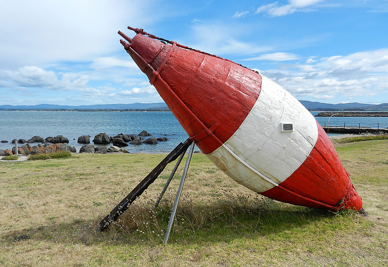 Wooden Marker Buoy
Constructed of Huon Pine, these buoys were used from 1835 to 1960 marking the channel and other hazards.
Keywords: Low Head;Tasmania;Australia;Bass Strait;Buoy