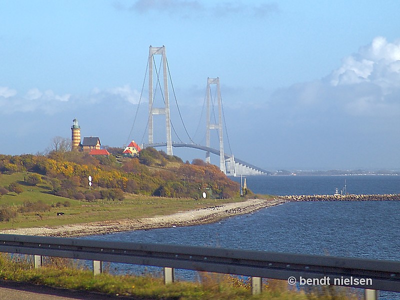 Store Baelt / Nyborg / Sprogö Lighthouse
The photo was taken from the highway with Bridge over the Great Belt in the background.
Keywords: Denmark;Nyborg;Great Belt
