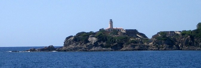 Hyeres / Grand-Ribaud lighthouse
Keywords: Hyeres;France;Mediterranean sea