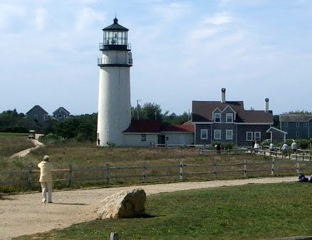 Cape Cod / Highland lighthouse
Reduced intensity during nighttime hours when main light is extinguished. 
Keywords: United States;Massachusetts;Atlantic ocean;Cape Code