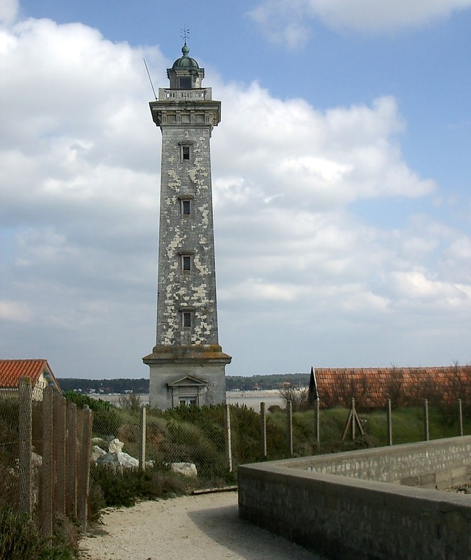 Saint George de Didonne lighthouse
Keywords: Royan;Banc de Saint-Georges;France;Bay of Biscay;Gironde