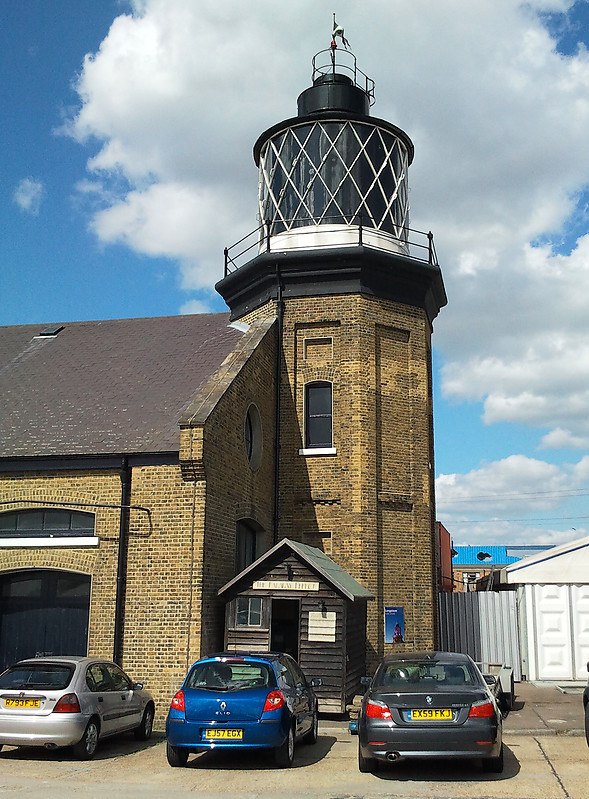 Blackwell Lighthouse
Keywords: England;London;United Kingdom