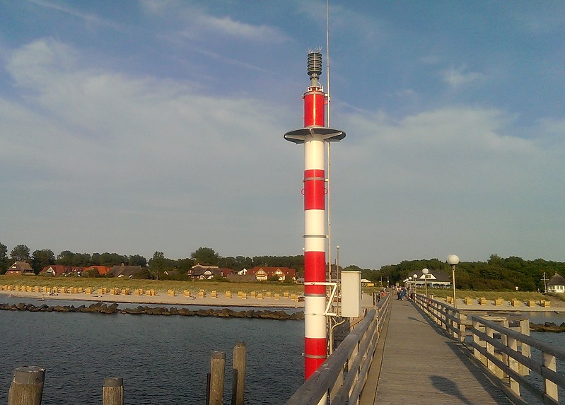 Wustrow / Pier Light
Keywords: Baltic Sea;Germany;Mecklenburg-Vorpommern;Wustrow