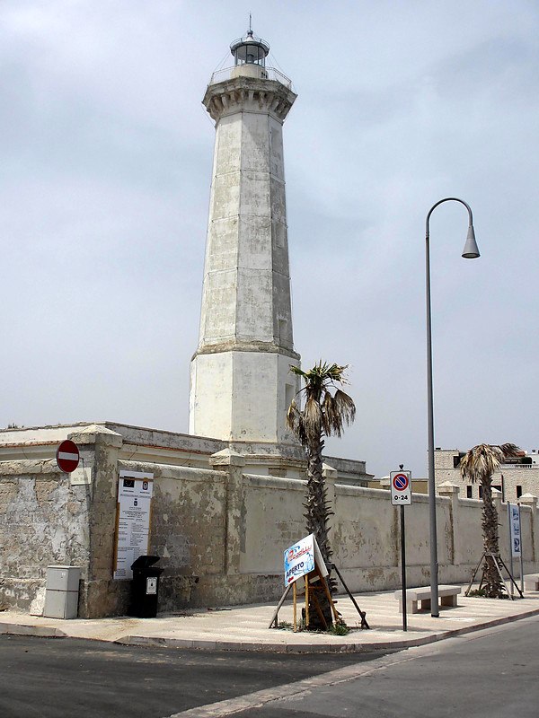 Apulia / Torre Canne Lighthouse
Keywords: Apulia;Italy;Adriatic sea
