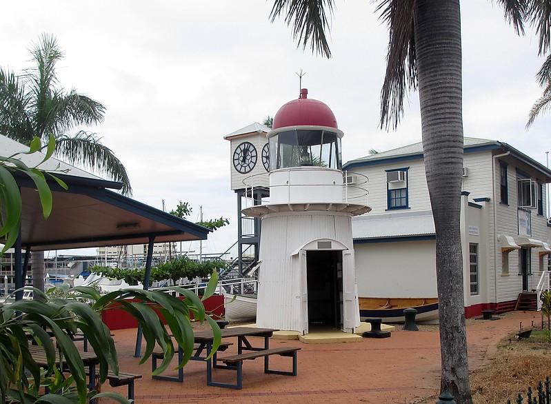 Bay Rock Lighthouse
Keywords: Australia;Queensland;Townsville;Tasman sea