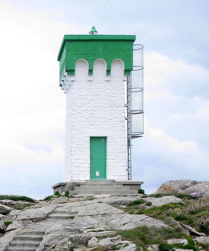 Pointe de Trévignon lighthouse
Keywords: France;Concarneau;Brittany
