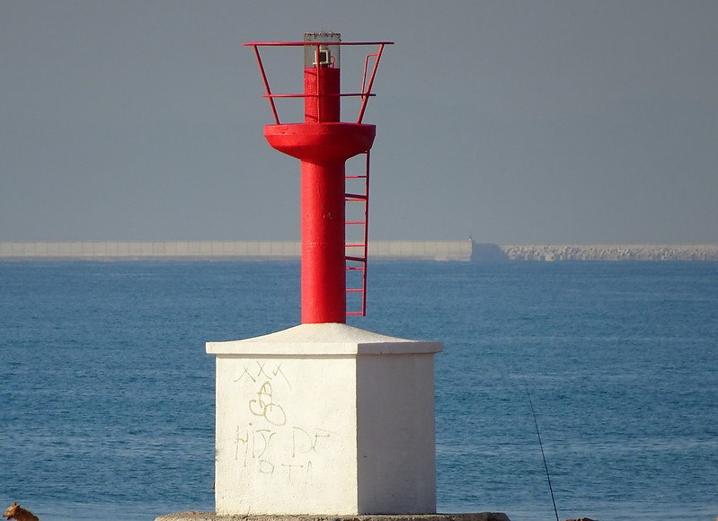 Puebla de Farnals / Beach Breakwater Head light
Keywords: Mediterranean sea;Spain;Valencia