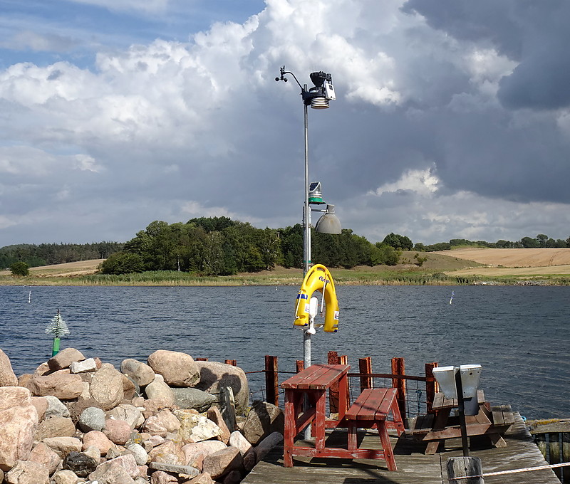 Hammer Port / W Mole Head light
Keywords: Denmark;Isefjord;Sjaelland