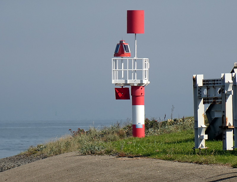Den Helder / Wierhoofdhaven / E Side light
Keywords: Netherlands;North Sea;Den Helder