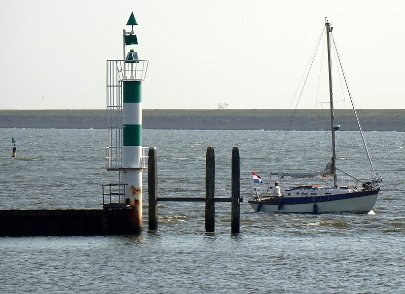 Den Oever / Buitenhaven / N dam Head light
Keywords: Wadden sea;Netherlands;Den Oever