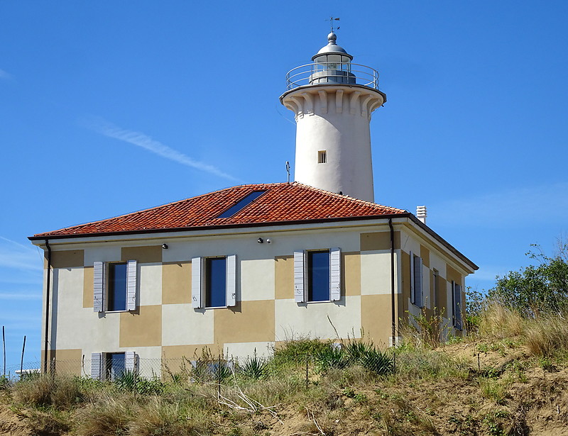 Punta Tagliamento lighthouse
Keywords: Italy;Adriatic Sea;Gulf of Venice;Bibione
