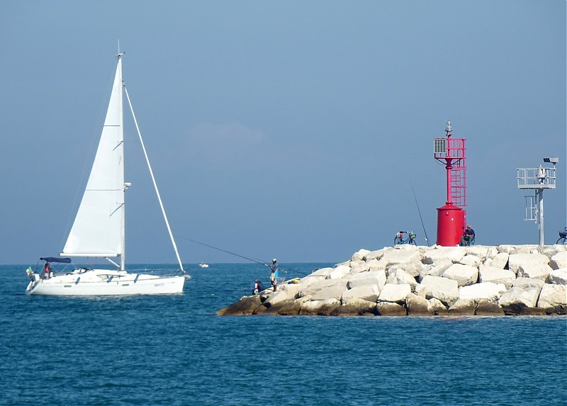 Rimini / E Mole Head E Side light
Keywords: Italy;Rimini;Adriatic Sea