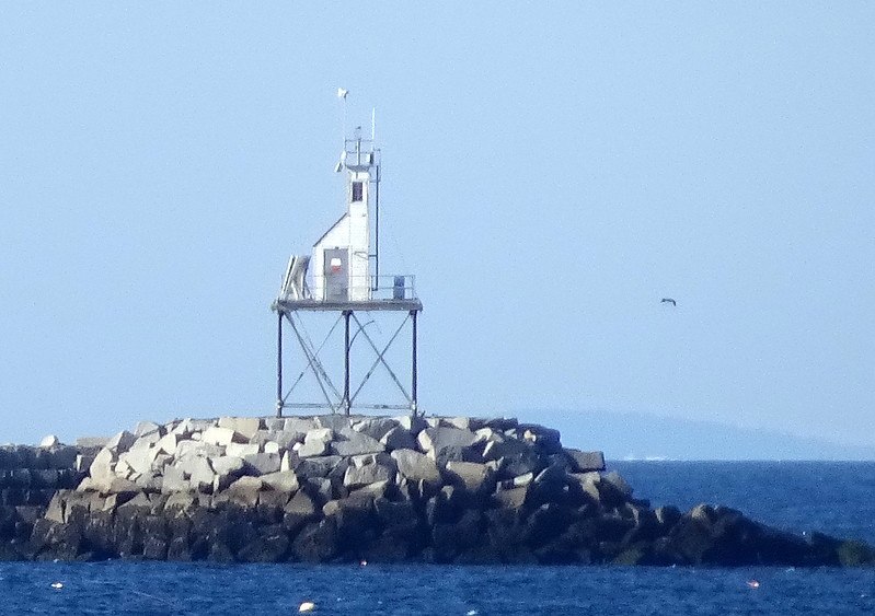 Massachusetts / Gloucester (Dog Bar) Breakwater lighthouse
Keywords: Gloucester;Massachusetts;Boston;United States