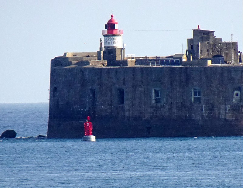 Cherbourg / Passe de L'Ouest / Fort de L'Ouest lighthouse
Keywords: Normandy;France;English channel;Cherbourg
