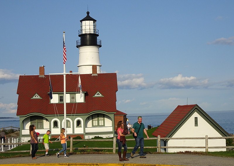 Maine / Portland Head lighthouse
Keywords: Maine;Portland;Atlantic ocean;United States