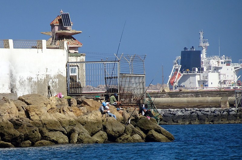 Mohammedia / Harbour Ldg Lts S Breakwater Head Front
Keywords: Morocco;Atlantic ocean;Mohammedia