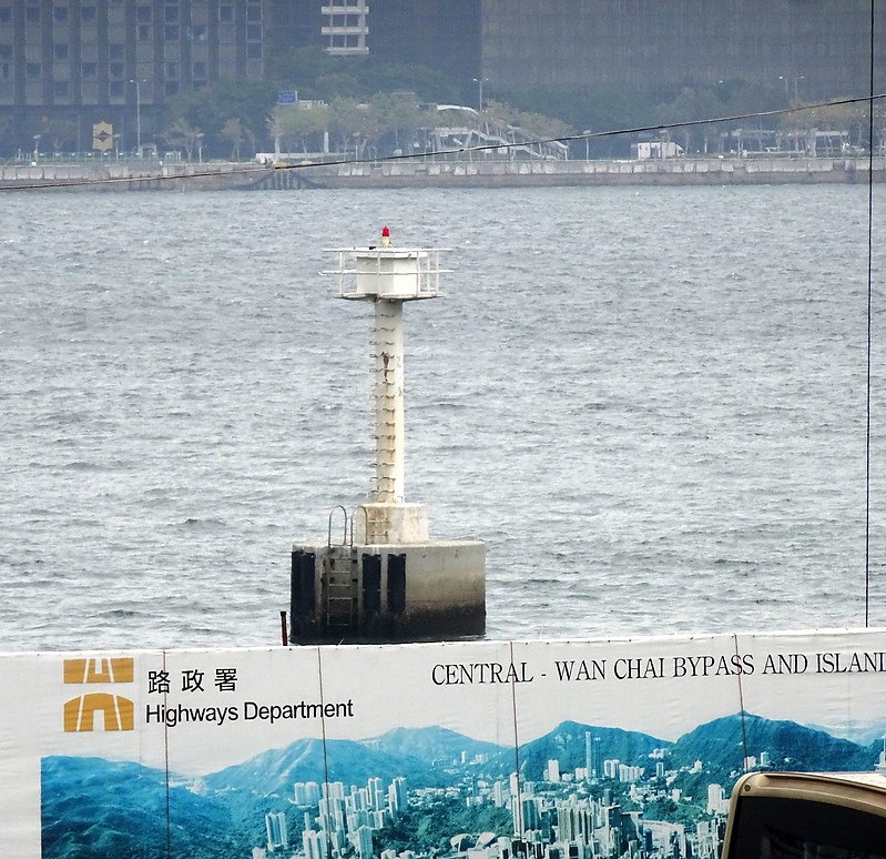 Hong Kong Harbour / Wan Chai Public Cargo Working Area E Breakwater Off Head light No 2
Keywords: China;Hong Kong;South China Sea