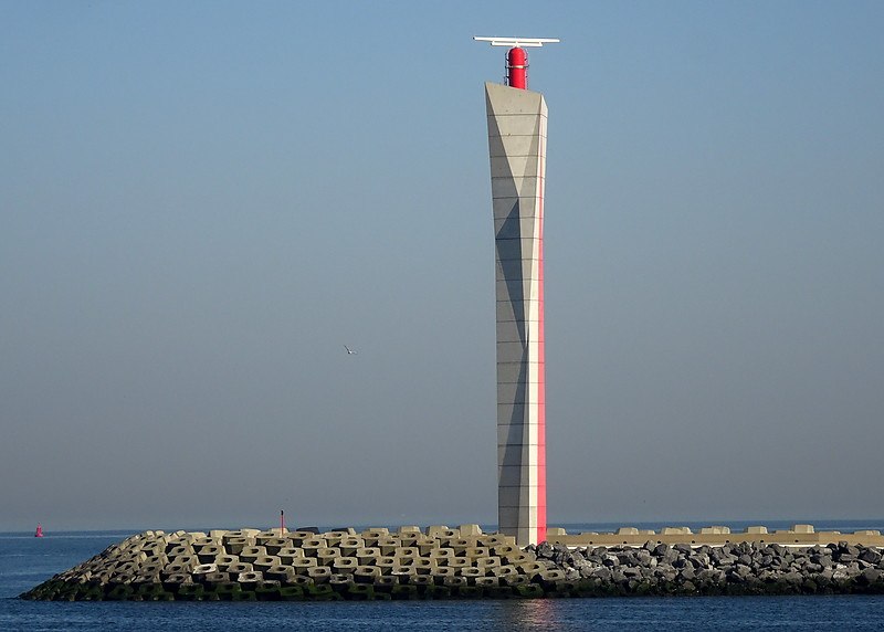 Oostende / Harbor Control Tower
Keywords: Belgium;Oostende;North Sea;Vessel Traffic Service