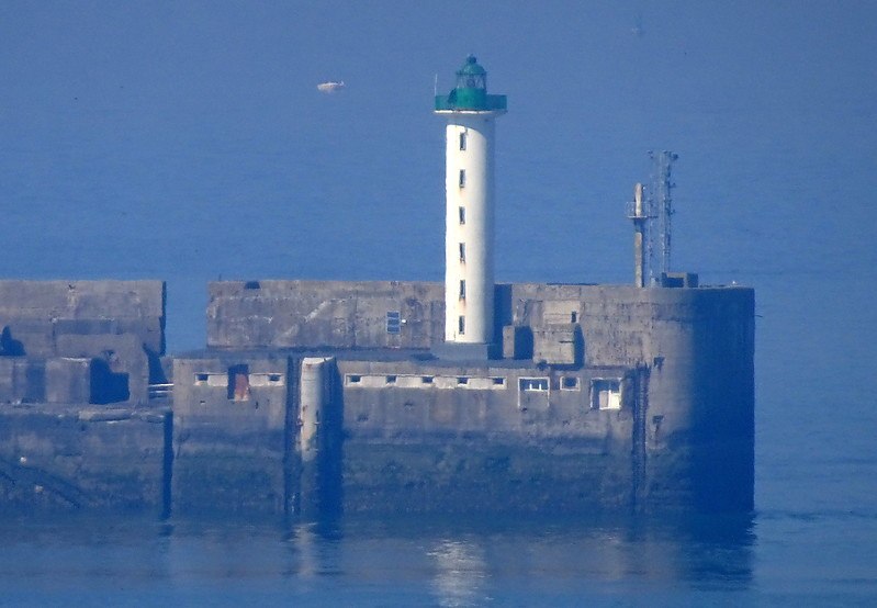 Boulogne Digue Sud lighthouse
Keywords: Boulogne-sur-Mer;France;English channel