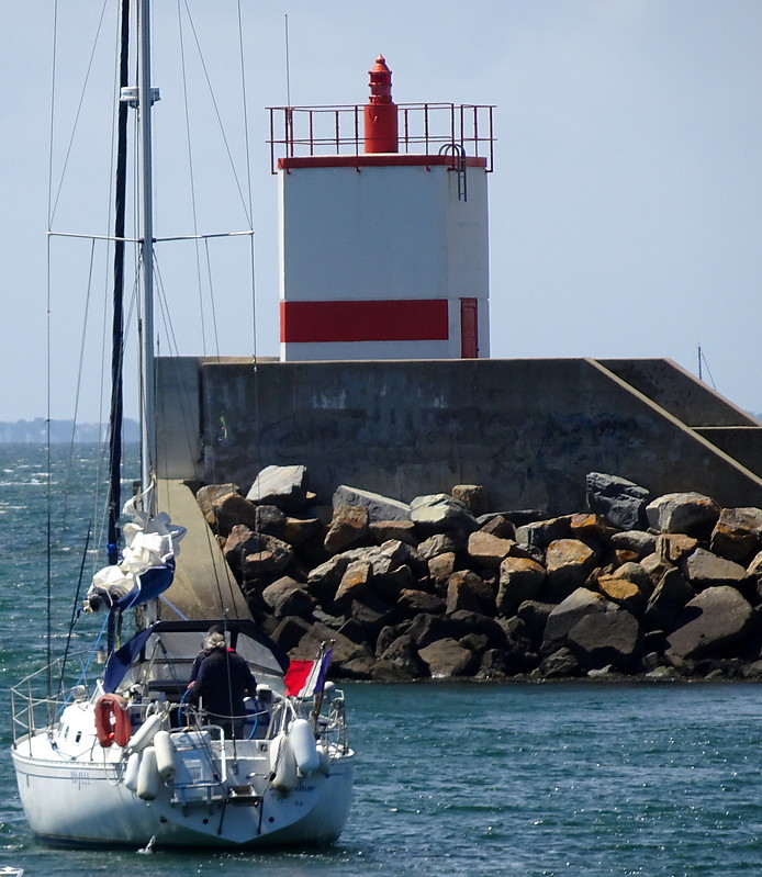 Port du Crouesty / North Jetty Head light
Keywords: Arzon;Brittany;France;Bay of Biscay;Quiberon Bay