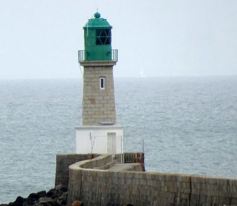 Le Croisic / Jetée de Tréhic lighthouse
Keywords: Le Croisic;France;Bay of Biscay;Pays de la Loire