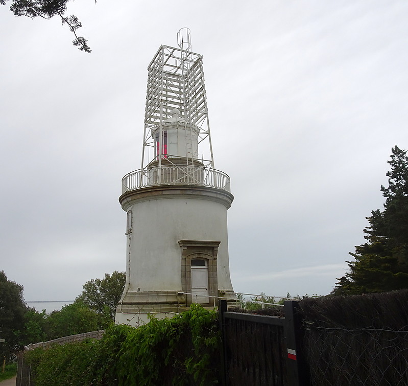 Pointe d'Aiguillon lighthouse
Keywords: France;Bay of Biscay;Pays de la Loire