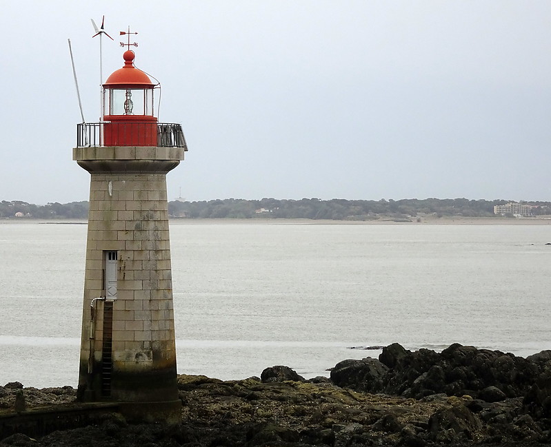 Ville-es-Martin / Jetty Head lighthouse
Keywords: France;Bay of Biscay;Pays de la Loire;Saint-Nazaire
