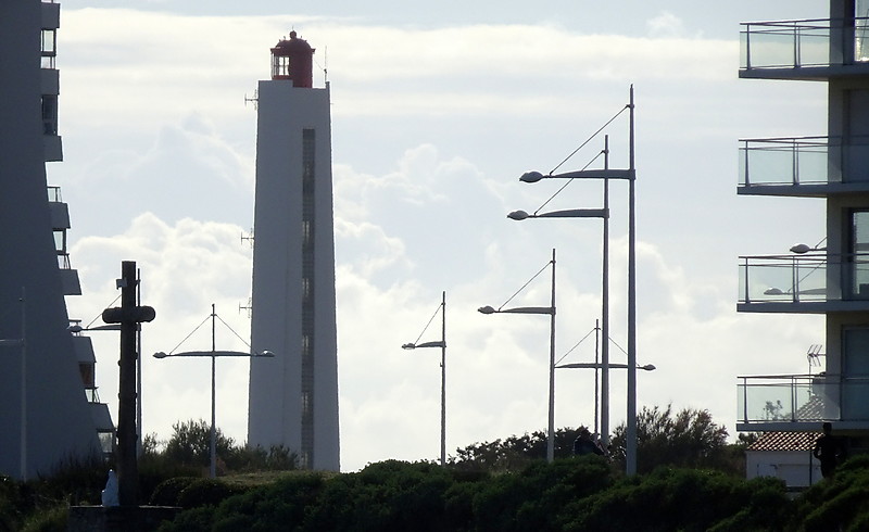 Les Sables d'Olonne / L'Armandèche lighthouse
Keywords: France;Bay of Biscay;Pays de la Loire;Les Sables d Ollone
