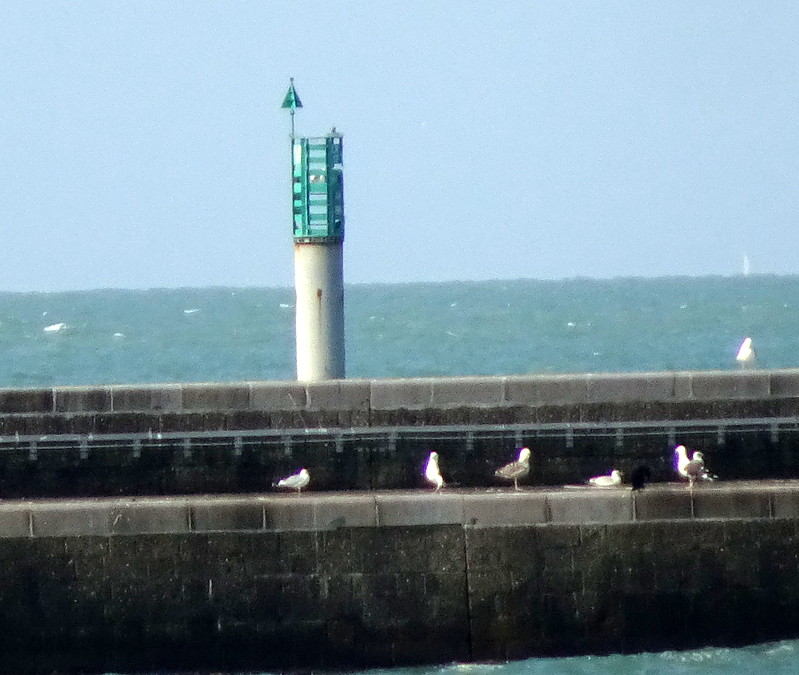 Le Havre / LH17 light
Keywords: Normandy;Le Havre;France;English channel;Offshore