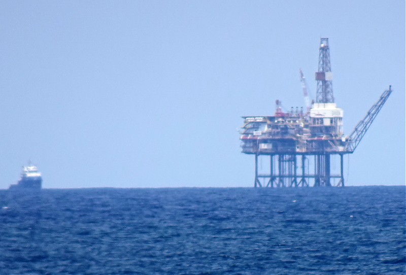 Bay of Biscay / Gaviota Platform light
Keywords: Spain;Bay of Biscay;Basque Country;Offshore