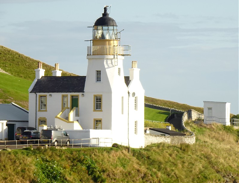 Holburn Head lighthouse
Keywords: Scotland;United Kingdom;Scrabster;Thurso bay