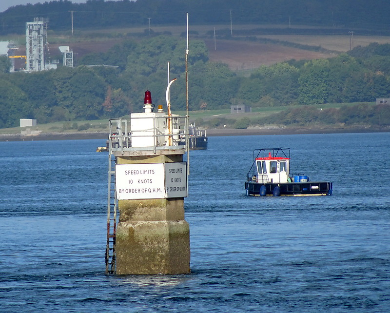 Plymouth / Hamoaze / Cremyll Shoal light
Keywords: United Kingdom;England;England Channel;Plymouth;Offshore