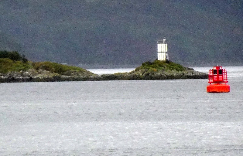Kyle of Lochalsh / Eileanan Dubha East light
Keywords: Isle of Skye;Scotland;United Kingdom;Minch