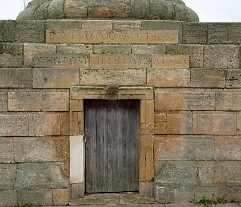 Seaton Carew High lighthouse / Base / Memorial
Keywords: England;United Kingdom;North sea;Hartlepool