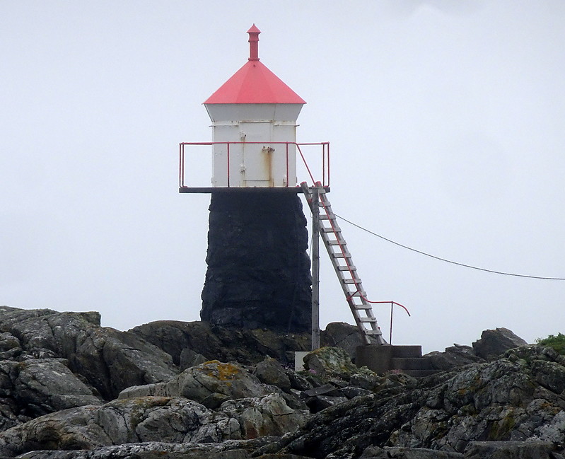 Åkrehamn lighthouse
Keywords: Norway;North Sea;Akrehamn