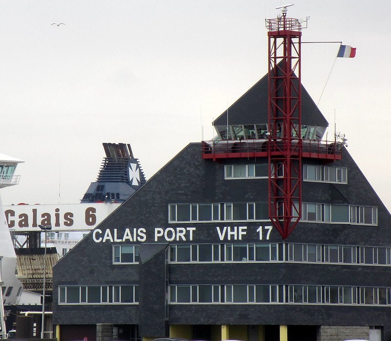 Calais / Gare Maritime Light
Keywords: France;Calais;English Channel;Hauts-de-France;Vessel Traffic Service