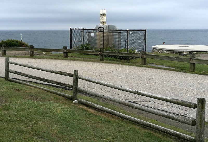 Rhode island / Beavertail lighthouse / new foghorn
Keywords: United States;Atlantic ocean;Rhode Island;Siren