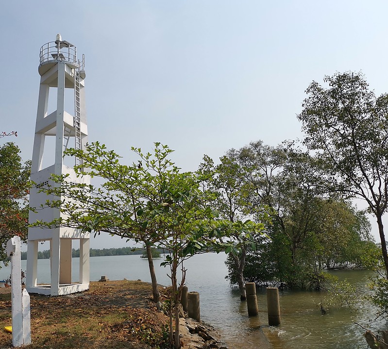 Laem Ko Pu lighthouse
Keywords: Thailand;Gulf of Thailand;Trat