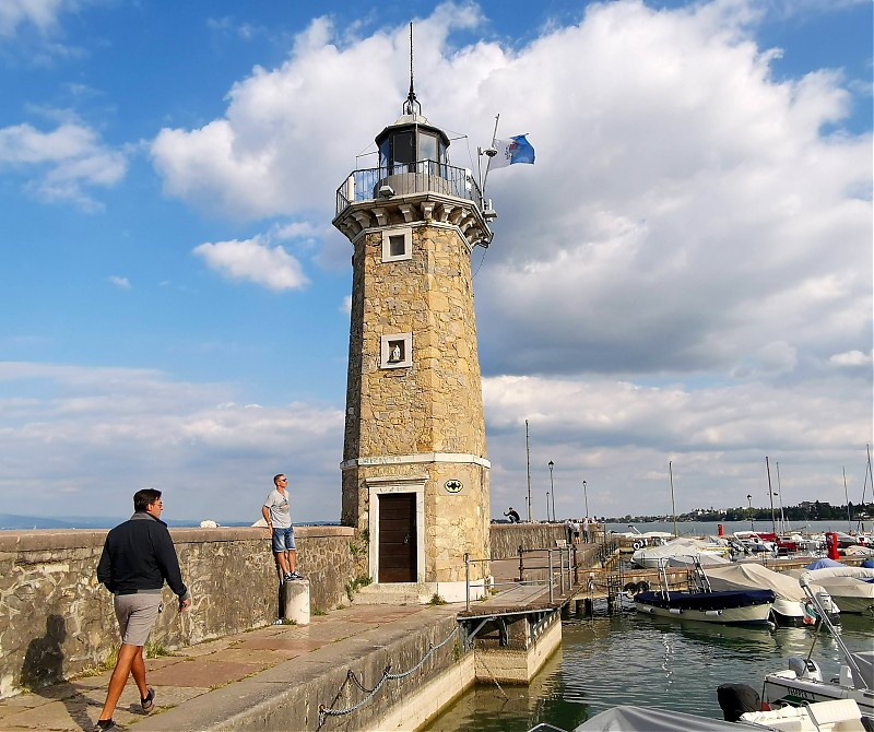Desenzano del Garda Lighthouse
Keywords: Italy;Lake Garda;Lombardy