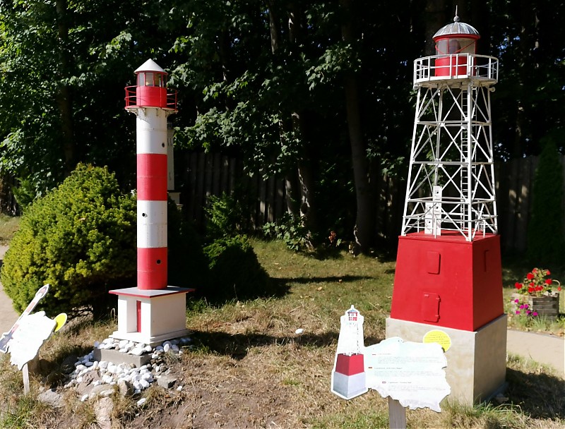 Jastarnia lighthouse (L) / Góra Szwedów lighthouse (R)
Keywords: Poland;Baltic Sea;Museum