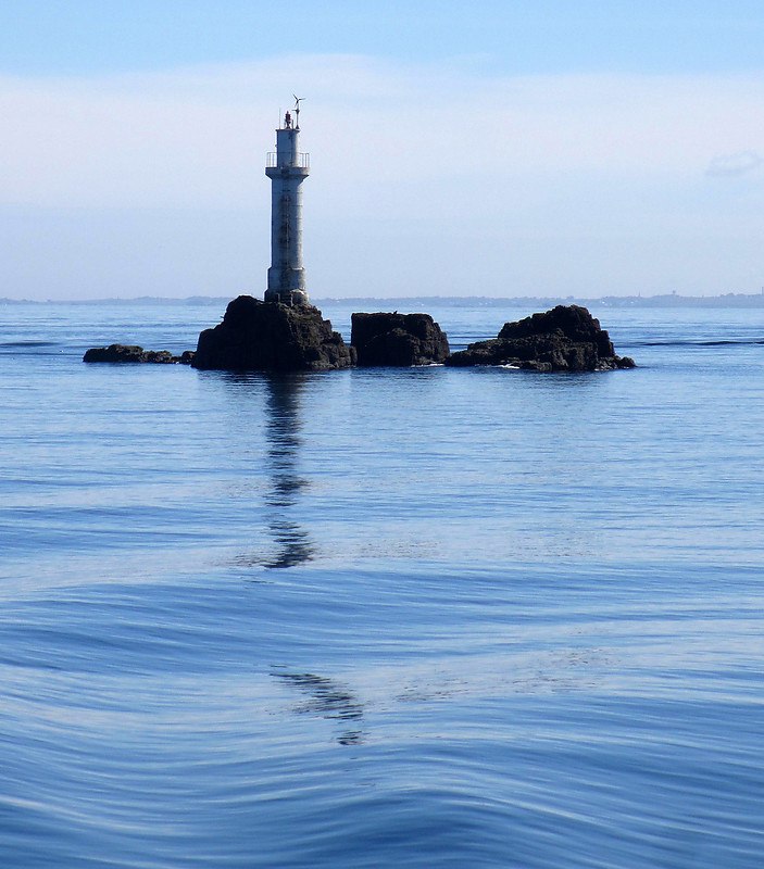 Brittany / Northern Finistere / Ile-Molene / Les Trois Pierres lighthouse
Keywords: Brittany;France;Bay of Biscay;Offshore