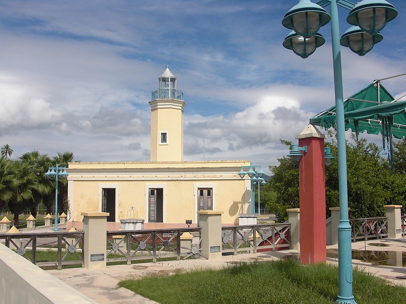 Punta de las Figuras lighthouse
AKA Arroyo
Keywords: Puerto Rico;Caribbean sea