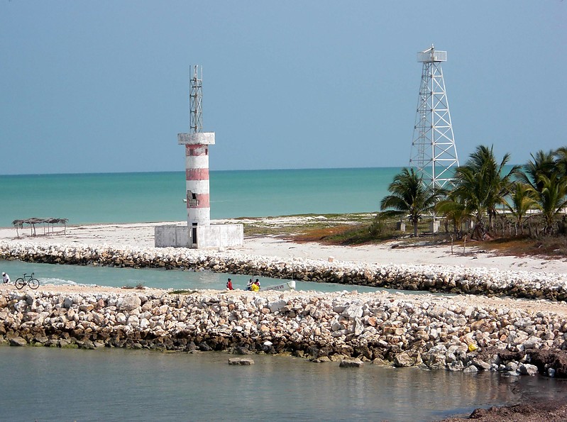 Yucatan / Sabancuy lighthouses
Keywords: Mexico;Yucatan;Gulf of Mexico